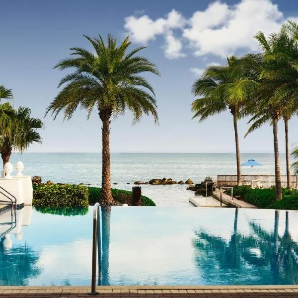 Courtyard by Marriott Faro Blanco Resort, готель у місті Key Colony Beach