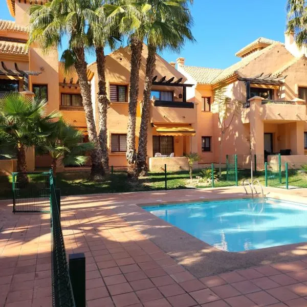 Geweldig Appartement in Los Alcázares direct aan de Boulevard, hotel en Los Alcázares