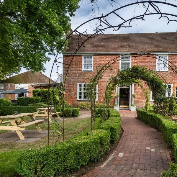 The Bell by Innkeeper's Collection, hotel in Aston Clinton