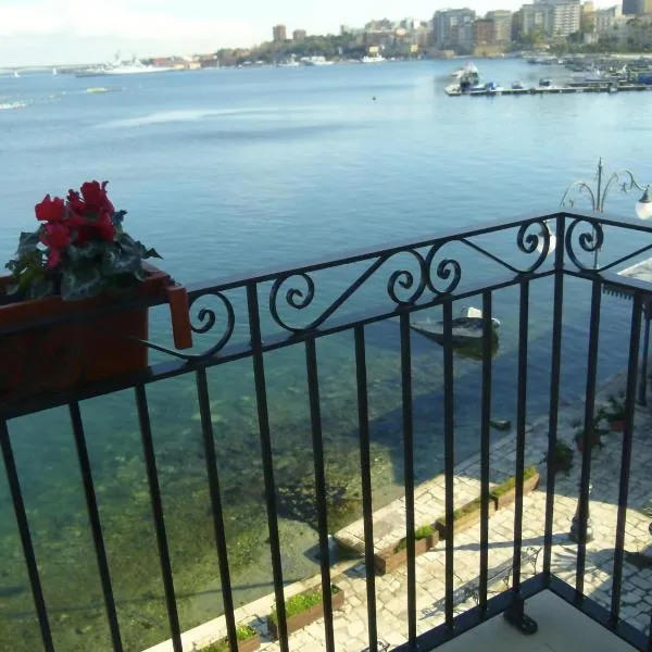 Albergo Del Sole, hotel Tarantóban