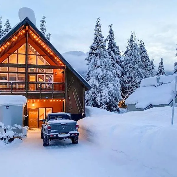 Walk-In Skiing/Tubing Across at Summit East, hotel v destinaci Snoqualmie Pass