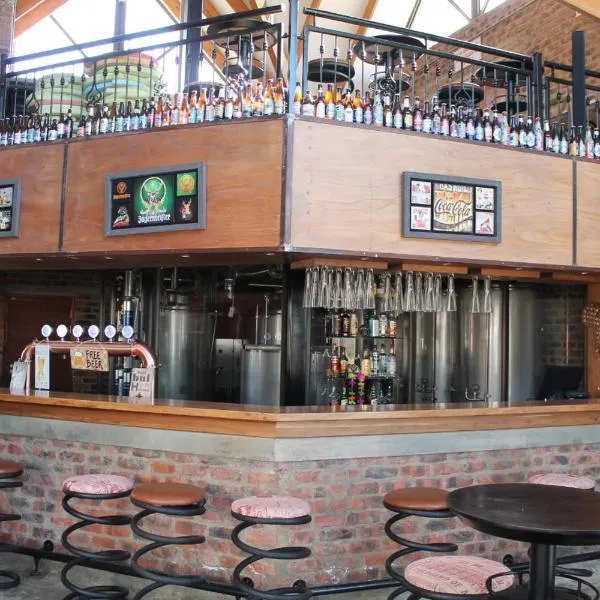 Thanda Tau, hotel en Roadside