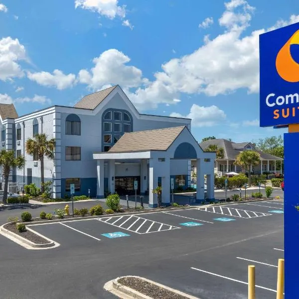 Comfort Suites Southport - Oak Island, hotel v destinaci Southport