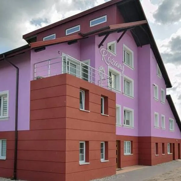 Noclegi"DOM RÓŻANY" Myszyniec, hotel a Myszyniec