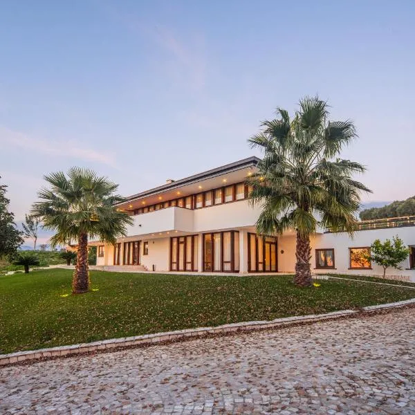 ARIA - Villa di Campagna Spa&Pool – hotel w mieście Montecorvino Rovella