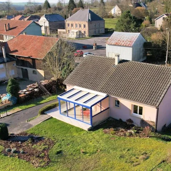 Maison avec véranda - Gîte de l'Arbrisseau, hotel in Rethel