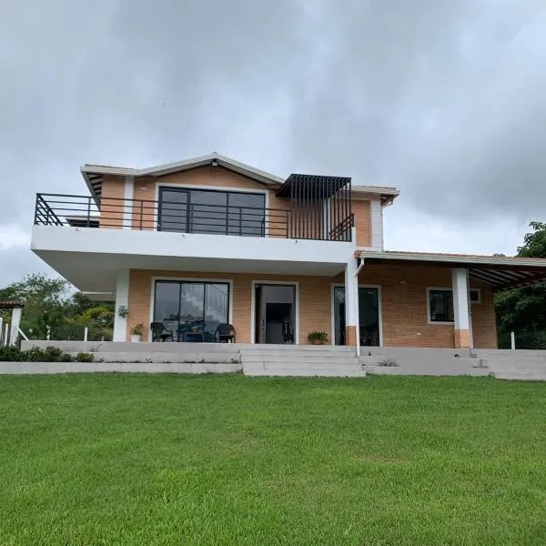 Casa Campestre Altamira, hotel v destinaci Los Curos