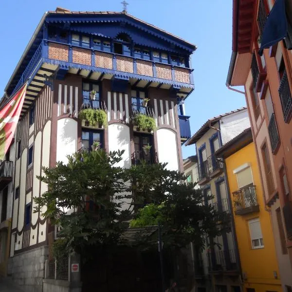 Habitación en costa vasca a 7 minutos de la playa Casa Azul, хотел в Мутрику