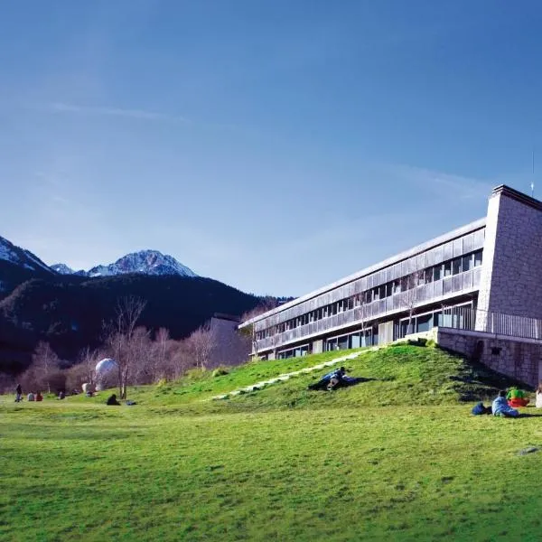 MónNatura Pirineus, hotel v destinaci Esterri d'Àneu