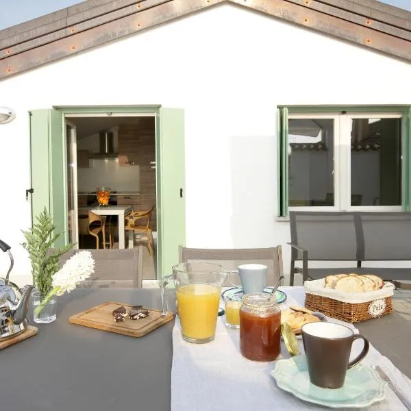 Mariposa Apartments, hotel v destinaci Bardolino