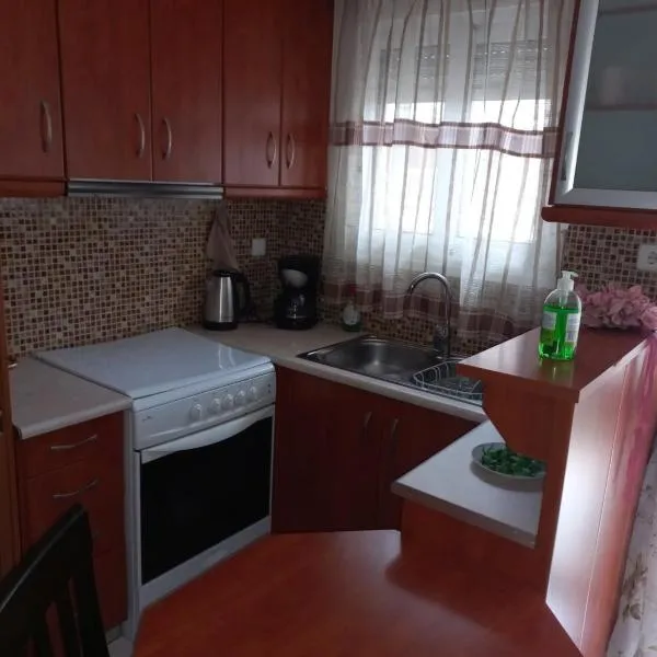 Ιάνθη studio, hotel v destinaci Kardítsa