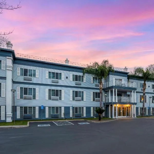 Best Western Colonial Inn, hotel in Fowler