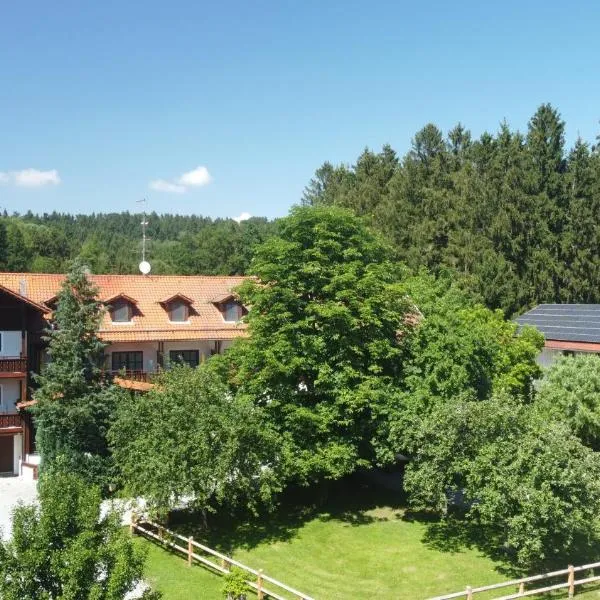 Waldpension Jägerstüberl, hotel in Karpfham