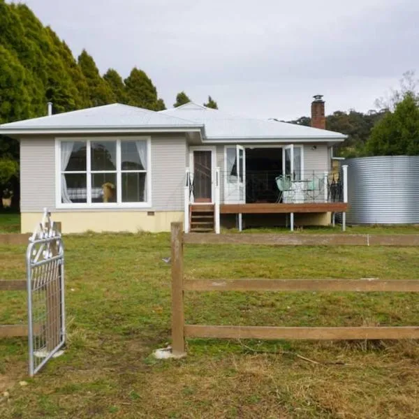 Unique Country Retreat Taralga-Bannaby, hotel in Bannaby