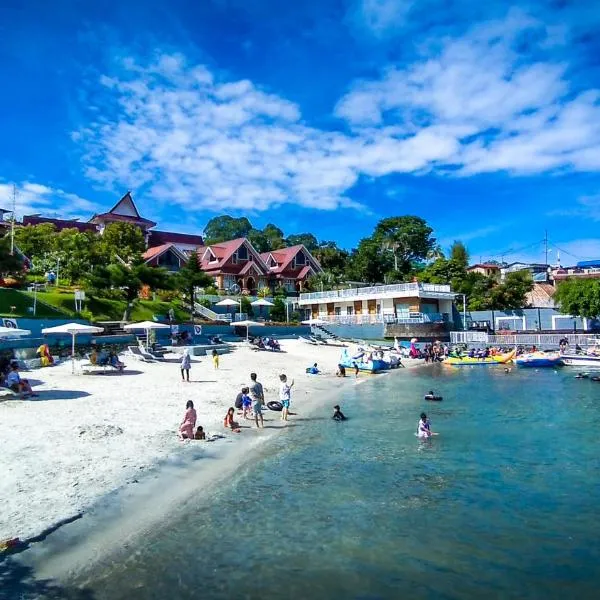 Khas Parapat, hotel v mestu Parapat