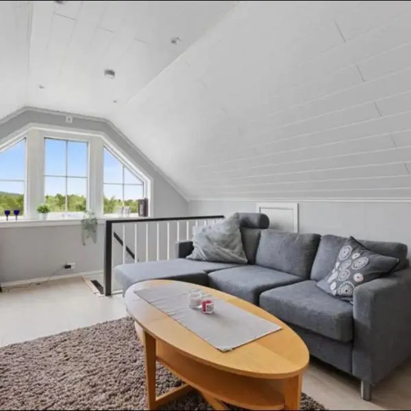 Leilighet med gratis parkering og WiFi, hotel v destinaci Kristiansund