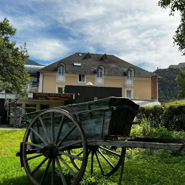 HOTEL DE LA GARE, hotel en Eygliers