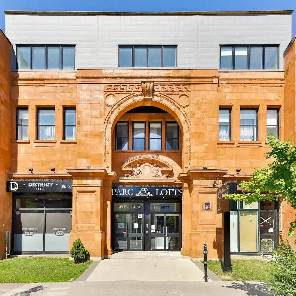 Parc Avenue Residences Mile End, hotel v Montrealu
