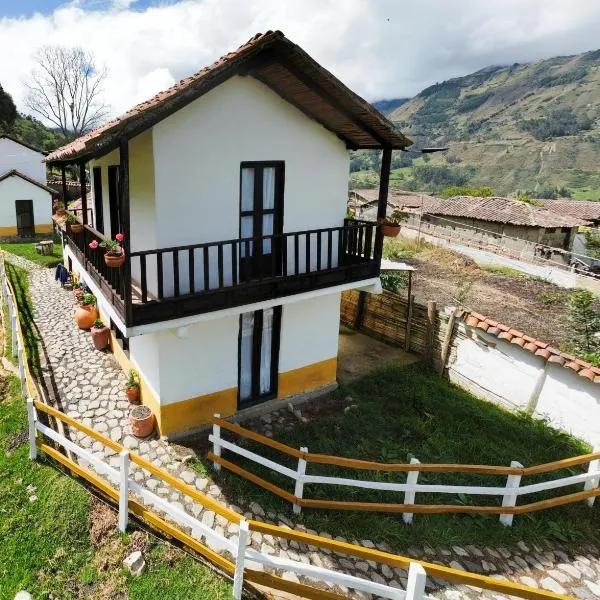 La Posada Campestre Cabañas、El Cocuyのホテル
