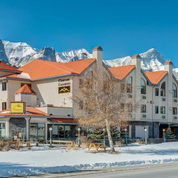 Chateau Canmore, hotel v destinaci Canmore