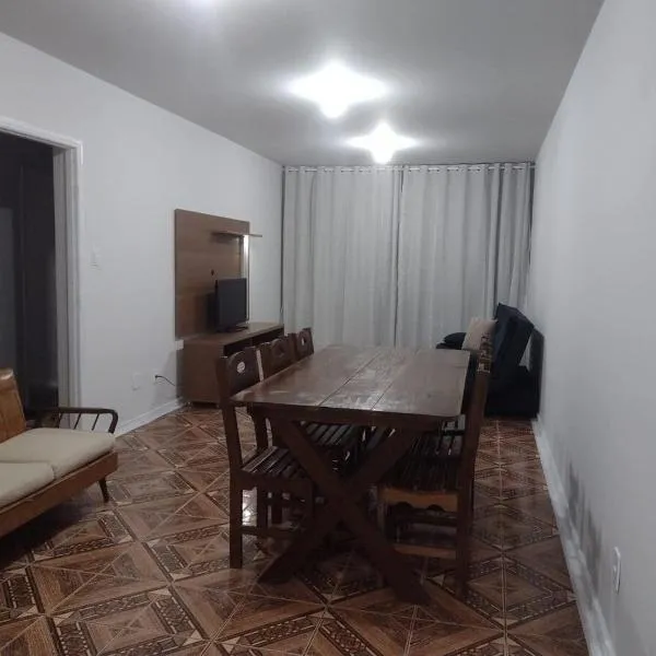 Apartamento amplo 10 mim da praia