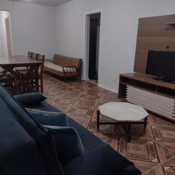 Apartamento amplo 10 mim da praia - Foto 5