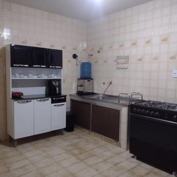 Apartamento amplo 10 mim da praia - Foto 4