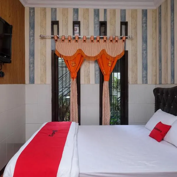 RedDoorz Syariah near Gardu Pandang Dieng, hotel v destinaci Kejajar