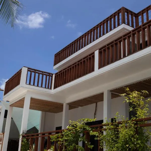 Kudhi Boli Beach House: Thulusdhoo şehrinde bir otel