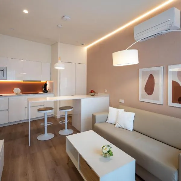 APARTAMENTOS TURISTICOS QUINTA LA PLAZA, hotel v destinaci Quintanadueñas