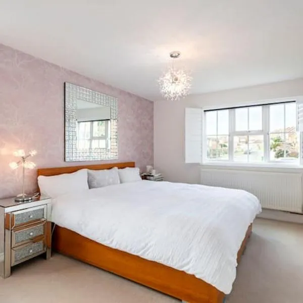 BIENVENUE in NEWHAVEN Luxury superking OR standard OR budget rooms, hotel in Newhaven