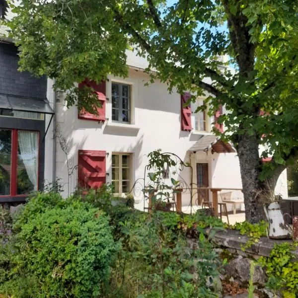 Le refuge, hotel in Biollet