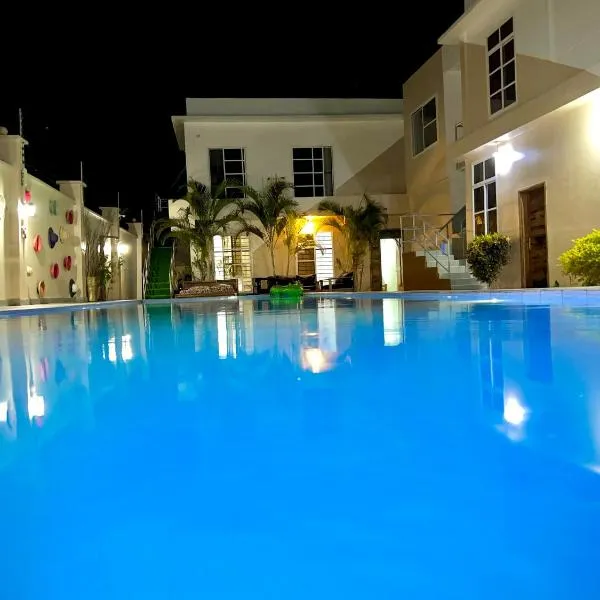 VICK Boutique Hotel with New power backup, hotel v destinaci Banda Kuu