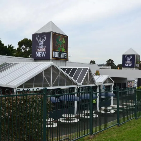 The Oaks Hotel Motel, hotel di Shellharbour