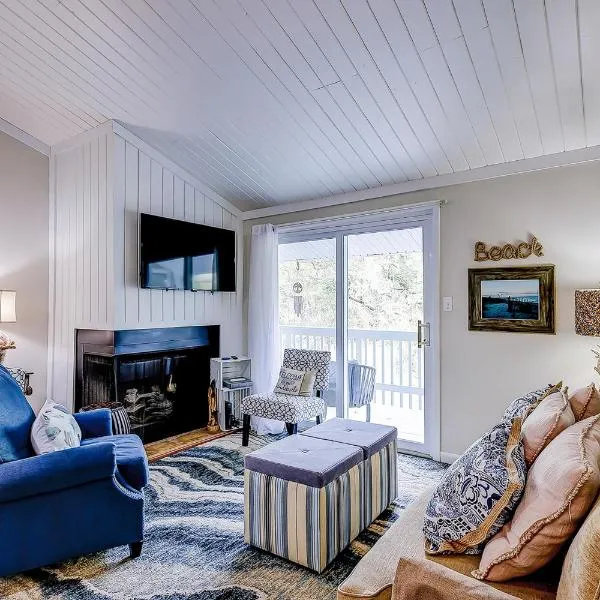 Driftwood Villa - 269, hôtel à Edisto Island