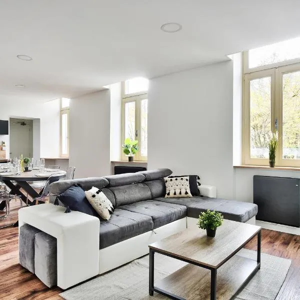 Appartement Le Somptueux Bressan - Hyper-Centre, hotel di Bourg-en-Bresse
