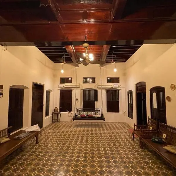 Raasa Veedu, hotel u gradu Settūr