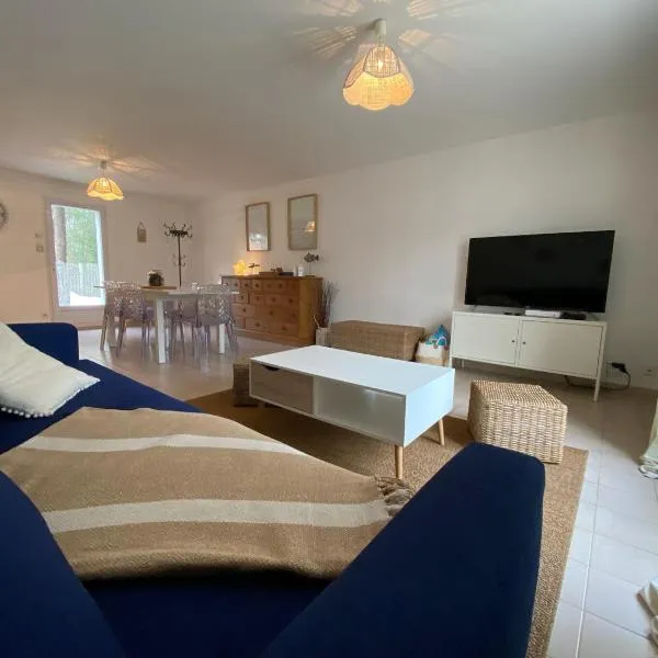 Les Amourettes - 2 min à pied Plage - Jardin, hotel v destinácii La Faute-sur-Mer
