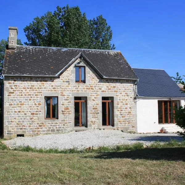 L'Aide Frechu, hotel i Mortain