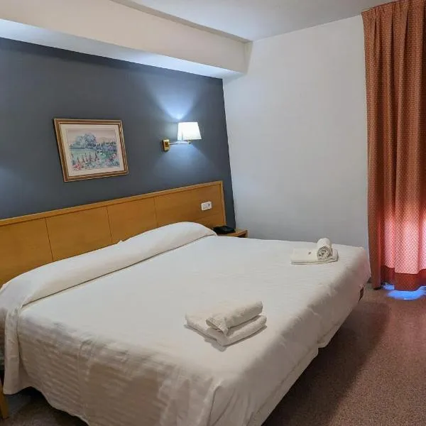 Hotel Santa Faz, viešbutis mieste Alikantės San Chuanas