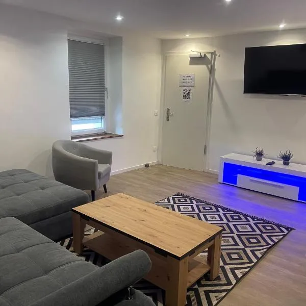 Superbe Appartement au RDC avec cheminée, hotel v destinaci Villerupt