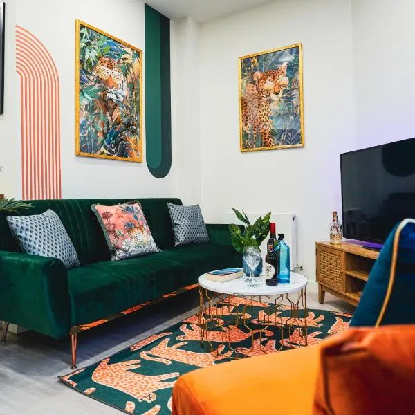Spacious Luxury Apartment in Stevenage, Sleeps 6, with Free Parking, and Free Wi-Fi, hotel in Stevenage