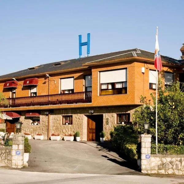 Hostería los Sauces, hotel di Maoño