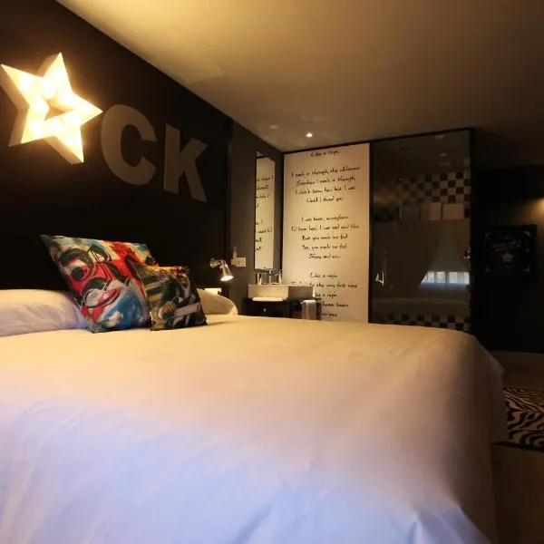 Hotel Apartamentos Rock Star, hotell i Allariz