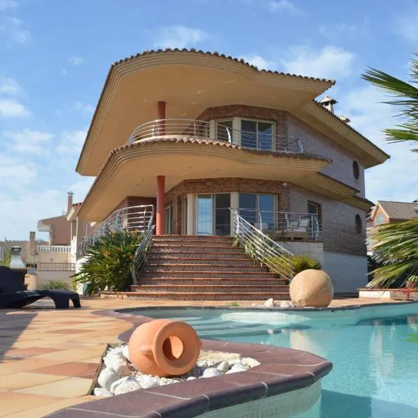 Villa Mar i Vent, hotel in L'Ampolla
