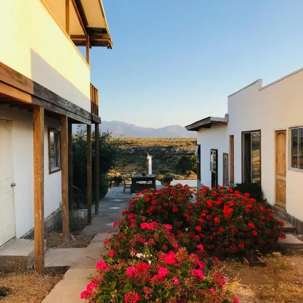 Eco Lodge Loro Tuerto, hotel in Guanaqueros