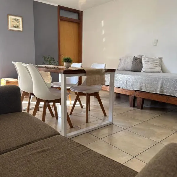 Dpto Paraná - Piscina, calefacción y aire acond، فندق في قرطبة