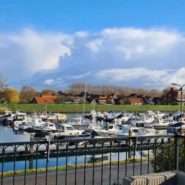 Amazing Home In Stavenisse With Sauna, hotel in Stavenisse