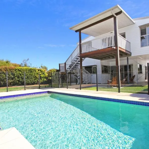 15 Wave Crescent, hotel v mestu Marcoola