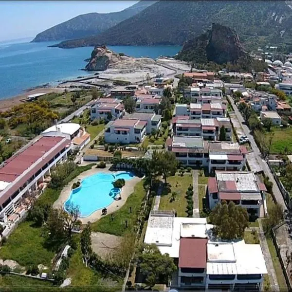 Menichetta bilo 5 posti con piscina gratuita dall'11 Luglio al 31 Agosto、ヴルカーノのホテル